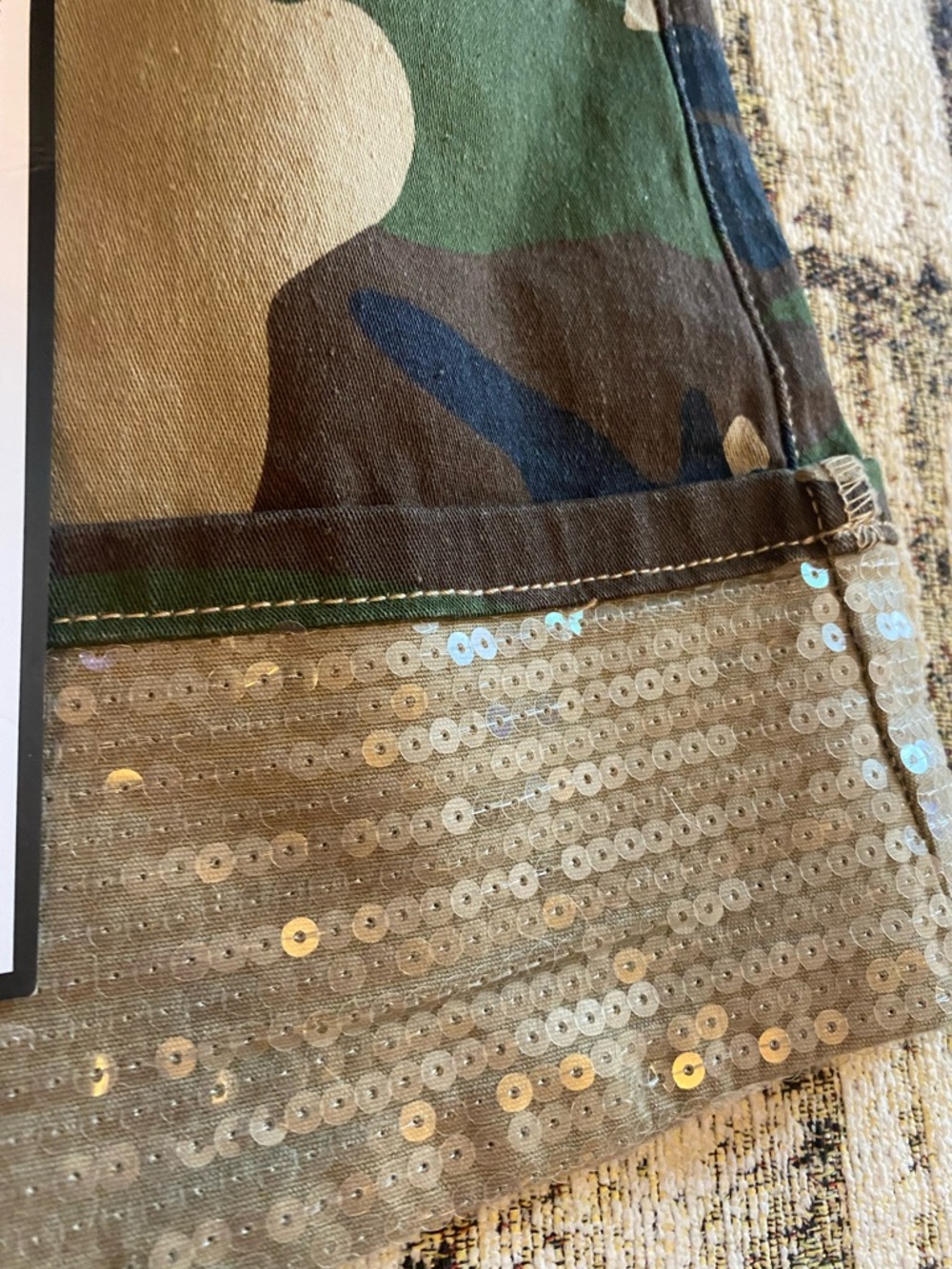 Almost Famous Camo
Micro Mini Skirt Gold Sequin
Hem NWT size large - Picture 13 of 15